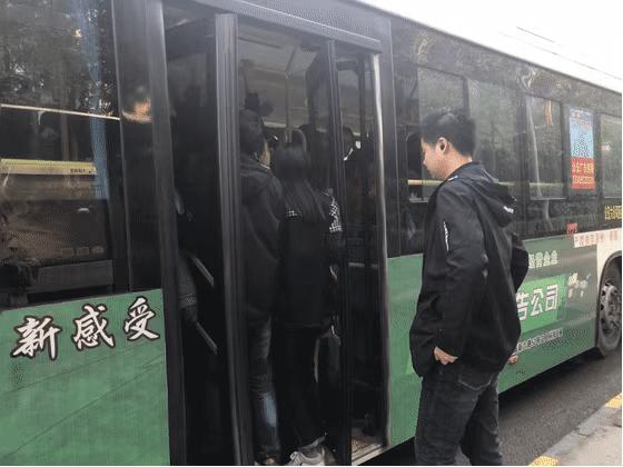 西安公交最新动态，智能绿色出行之旅启程